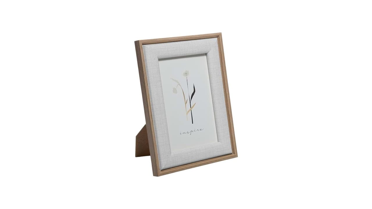 Qual a Melhor Porta Retrato: 12 Modelos de MDF e Aço para Enfeites?
