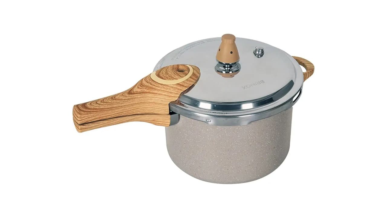 Melhor Panela de Pressão de Indução: 10 Modelos com Revestimento Cerâmico e Fundo Triplo